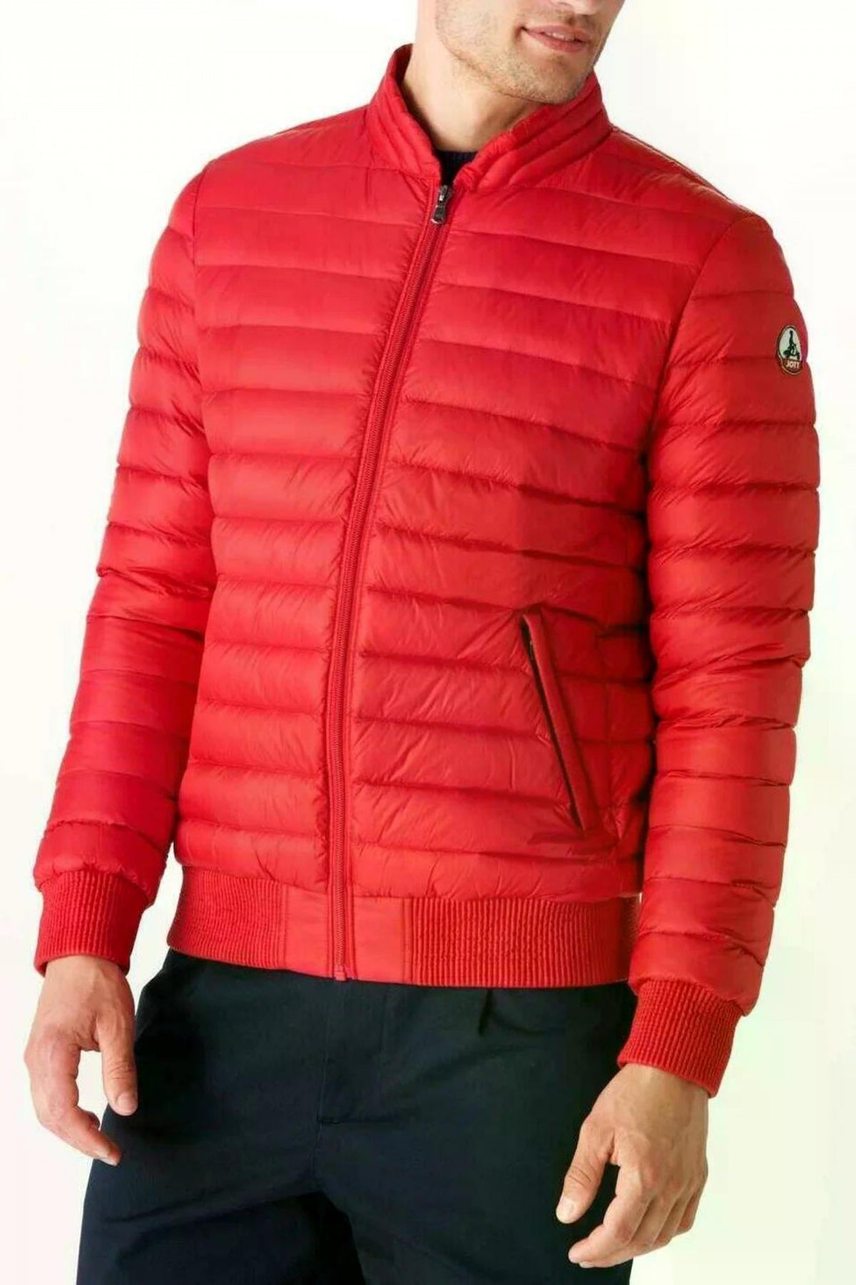 JOTT JORDAN en color ROJO (1)