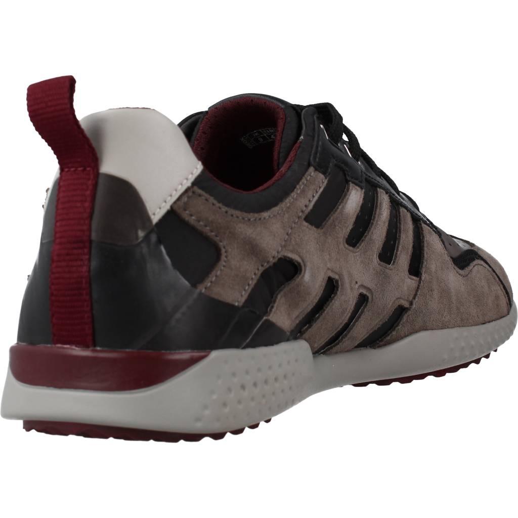GEOX U SNAKE. en color MARRON (3)