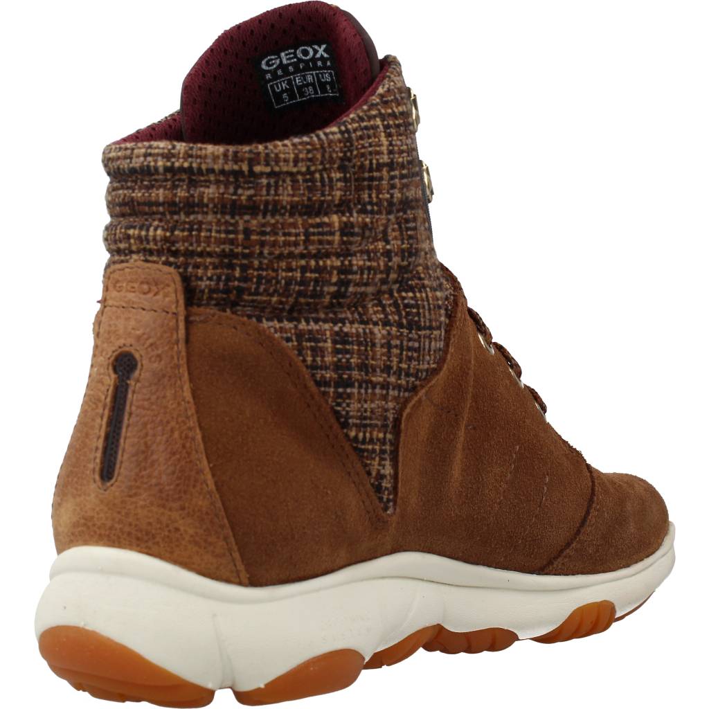 GEOX D NEBULA X B ABX en color MARRON (3)