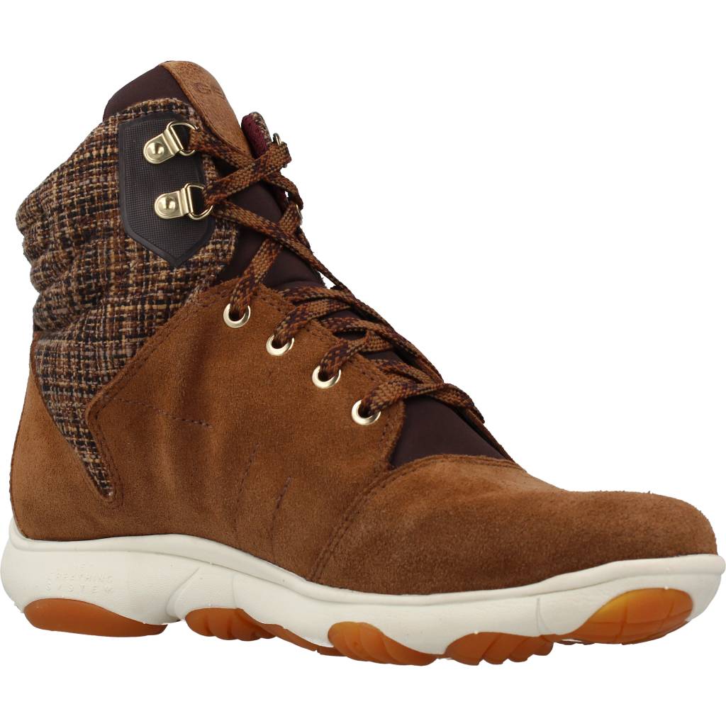 GEOX D NEBULA X B ABX en color MARRON (5)