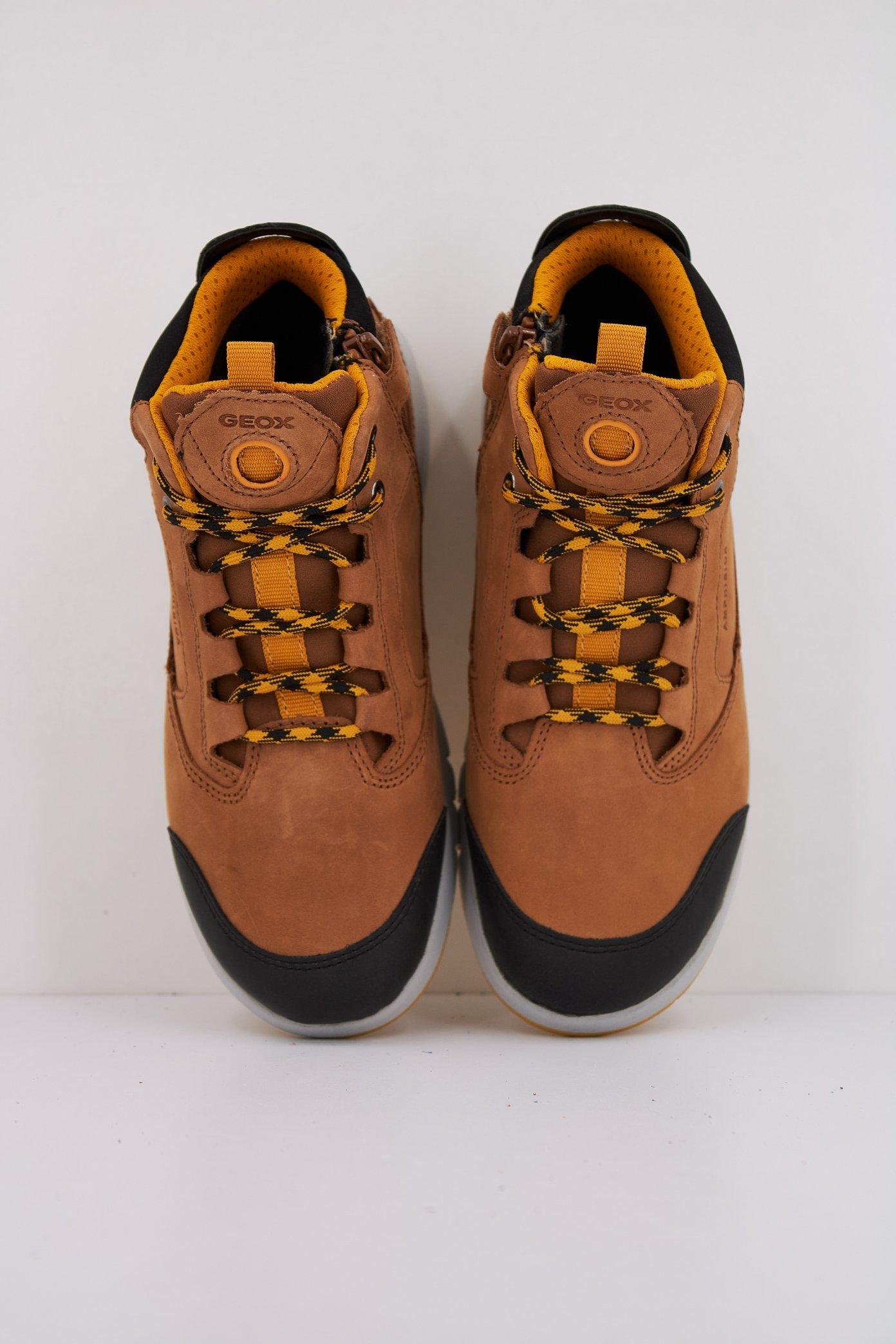 GEOX J AERANTER BOY ABX en color MARRON (3)