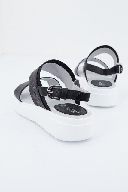 GEOX D TAMAS en color NEGRO (3)