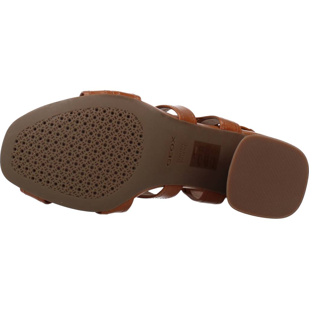 GEOX D GENZIANA HIGH B en color MARRON (6)