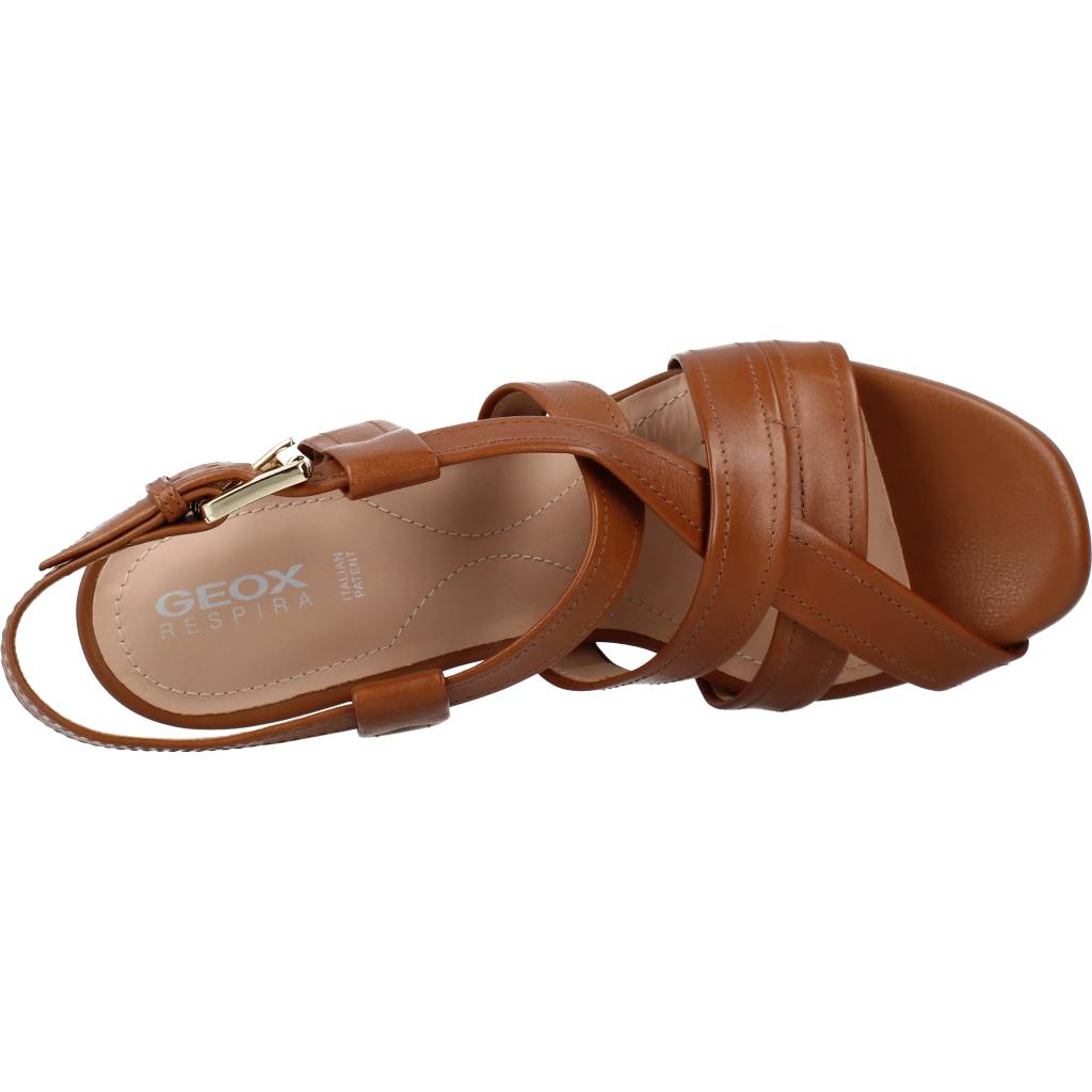 GEOX D GENZIANA HIGH B en color MARRON (7)