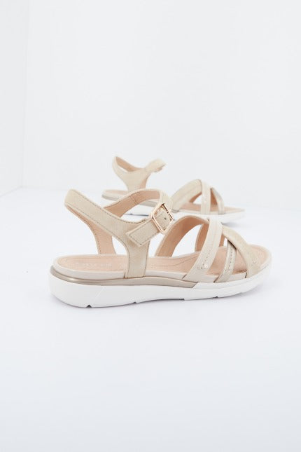 GEOX D SANDAL HIVER en color BEIS (3)
