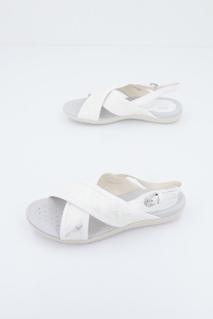 GEOX D SANDAL VEGA en color BLANCO (3)