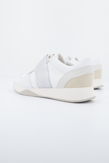GEOX D SUZZIE en color BLANCO (2)