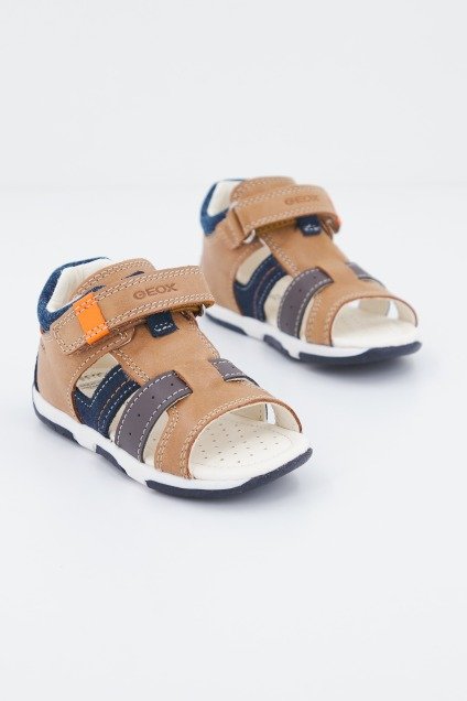 GEOX B SANDAL TAPUZ BOY A en color MARRON (2)