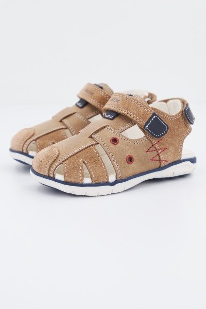 GEOX B SANDAL DELHI BOY B en color MARRON CLARO (1)