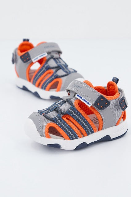 GEOX B SANDAL MULTY BOY B en color GRIS (1)