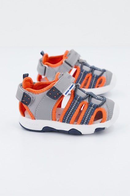 GEOX B SANDAL MULTY BOY B en color GRIS (2)