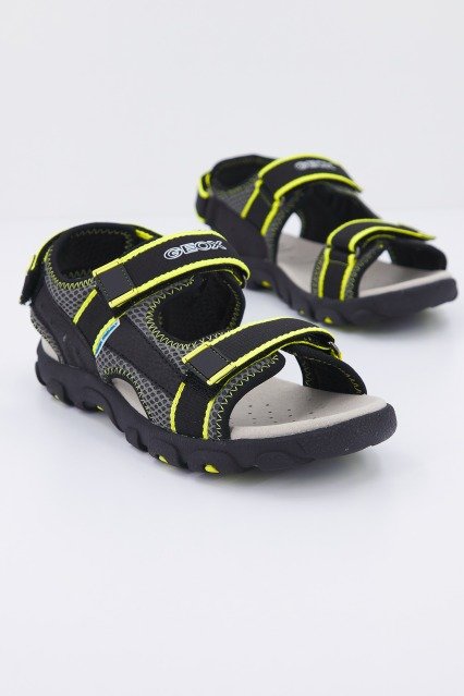 GEOX JR SANDAL STRADA A en color NEGRO (2)