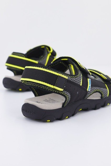 GEOX JR SANDAL STRADA A en color NEGRO (3)
