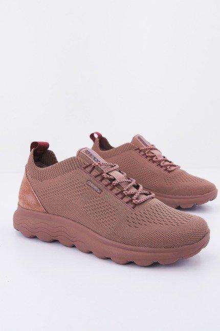 GEOX D SPHERICA en color BURDEOS (2)
