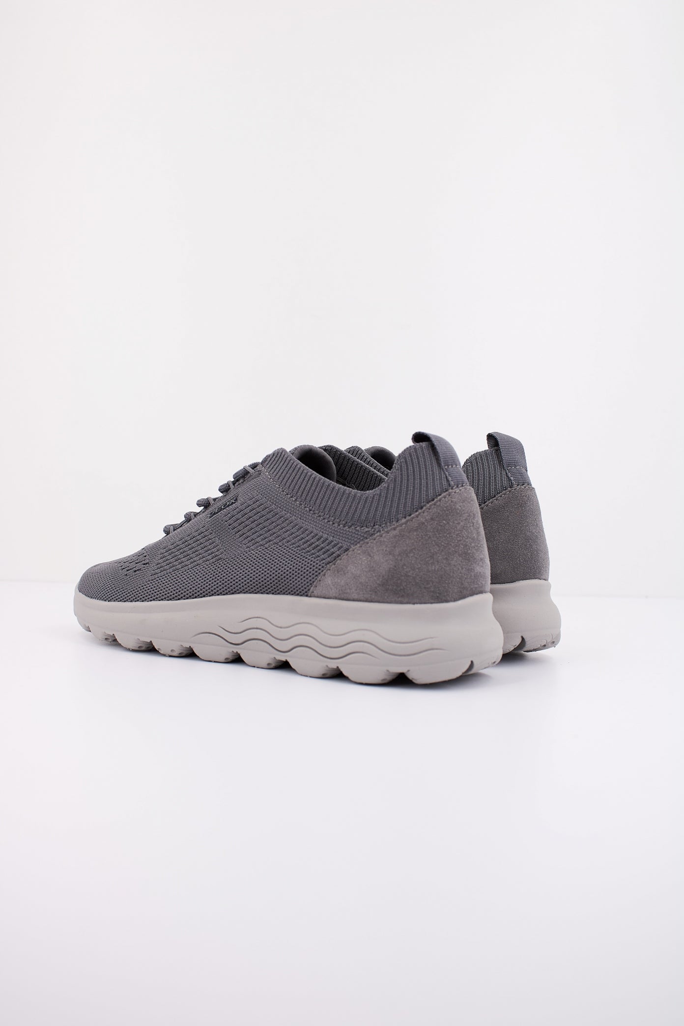 GEOX en color GRIS (4)