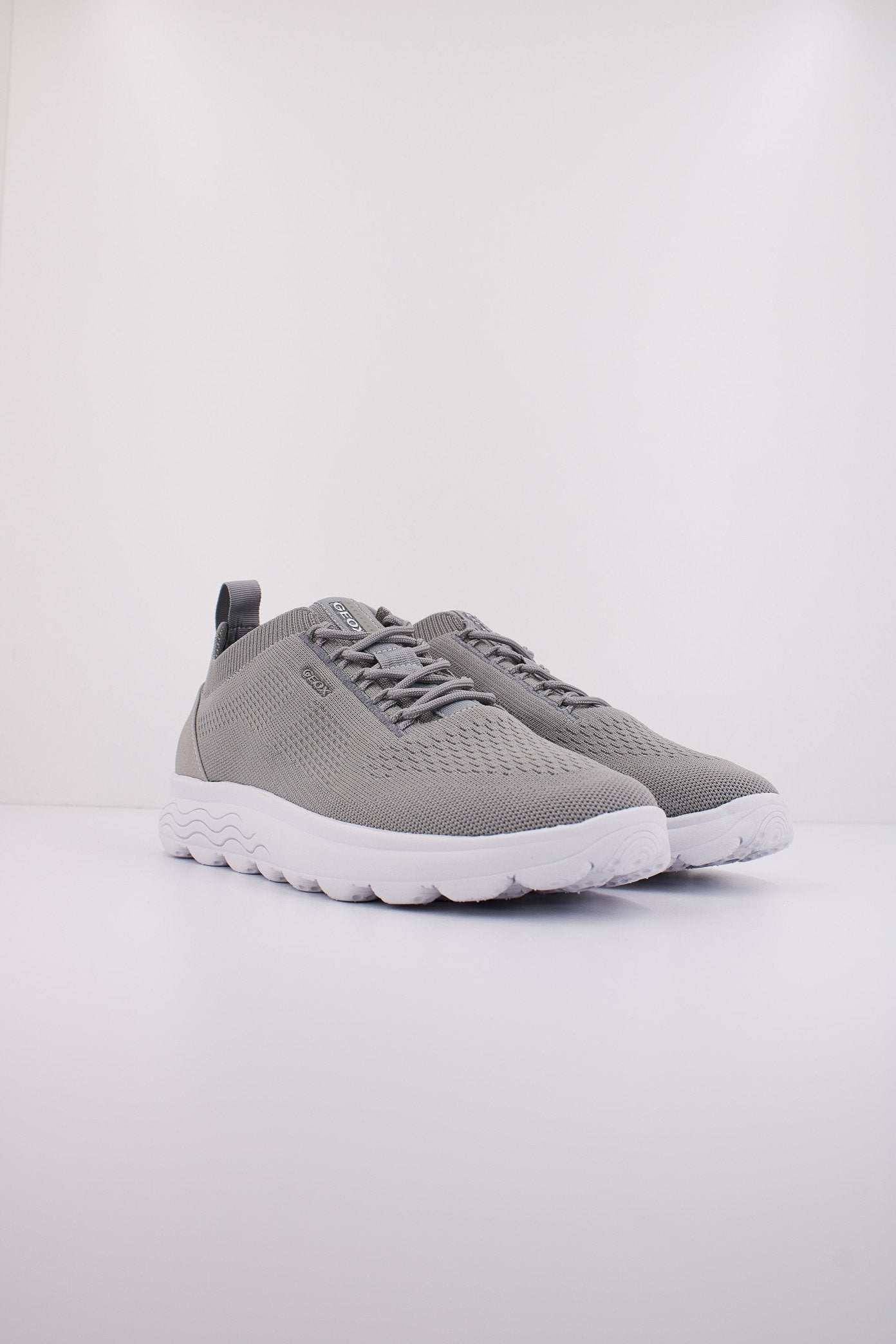 GEOX U SPHERICA en color GRIS (2)