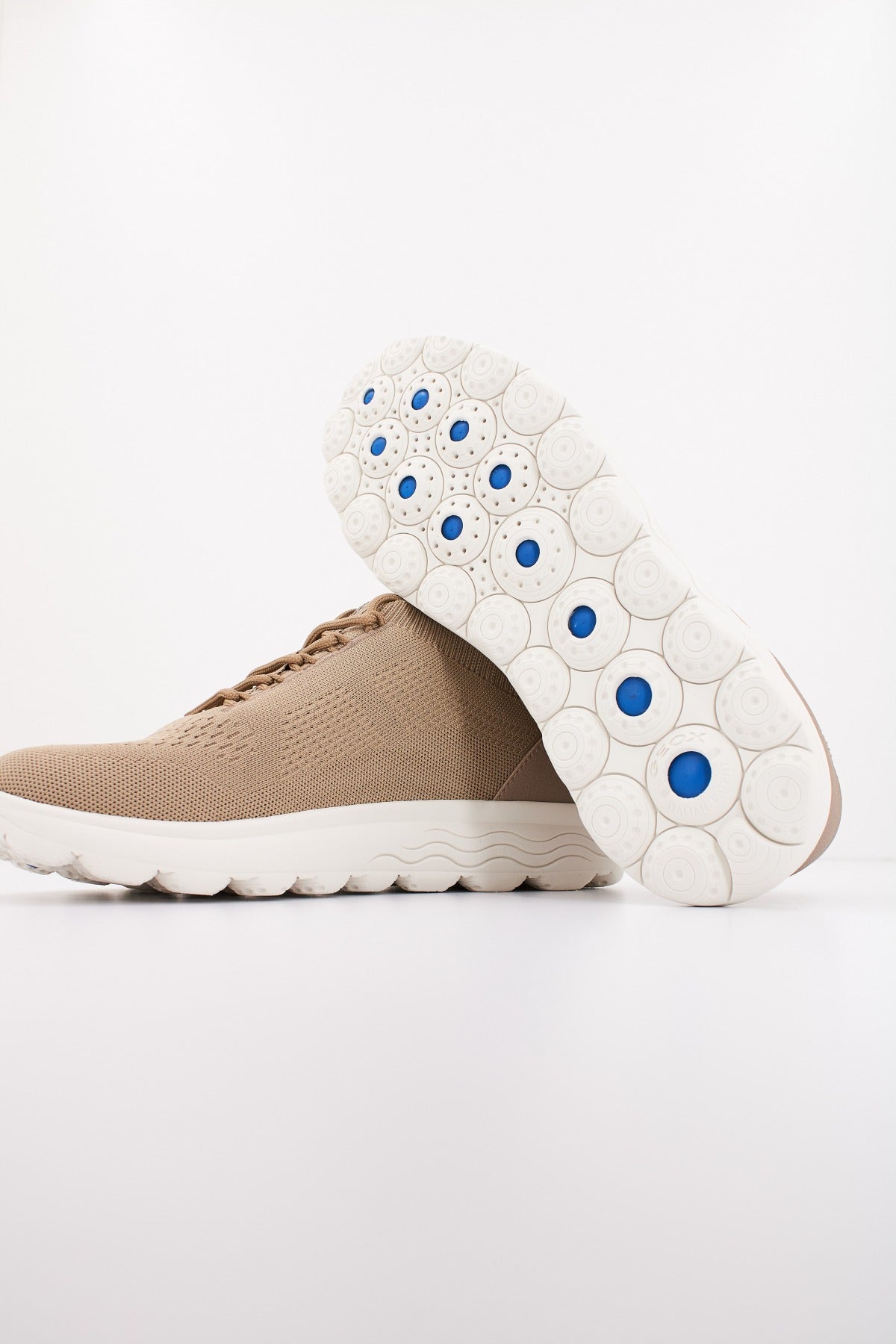 GEOX U SPHERICA en color MARRON (4)