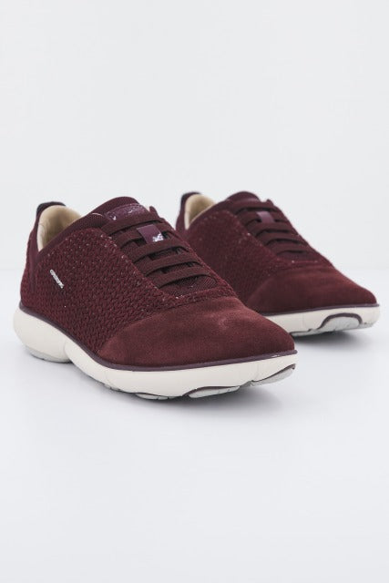 GEOX D NEBULA en color BURDEOS (2)