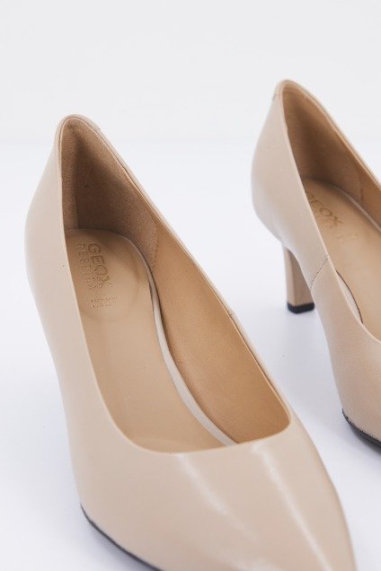 GEOX D BIBBIANA en color BEIS (4)