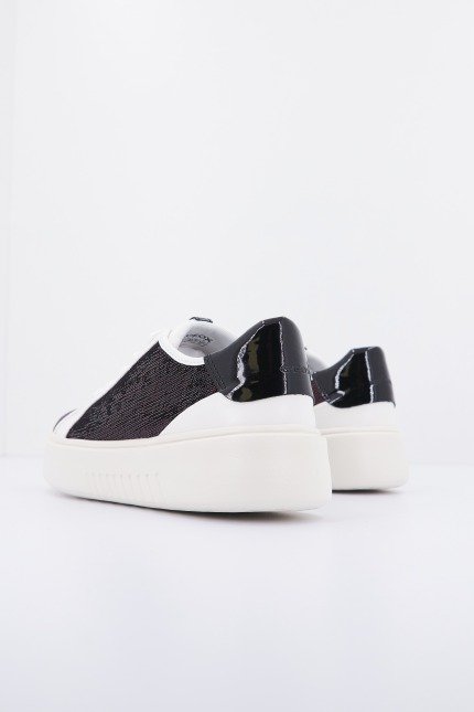 GEOX D NHENBUS en color BLANCO (3)