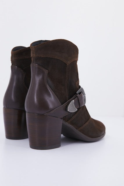 GEOX D NEW LUCINDA en color MARRON (3)