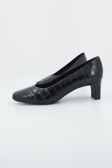 GEOX D VIVYANNE MID en color NEGRO (2)