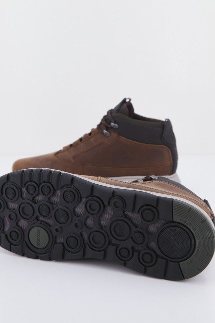 GEOX U AERANTIS X B ABX en color MARRON (4)
