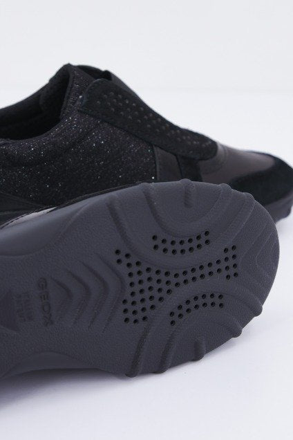 GEOX D ALLENIEE en color NEGRO (4)