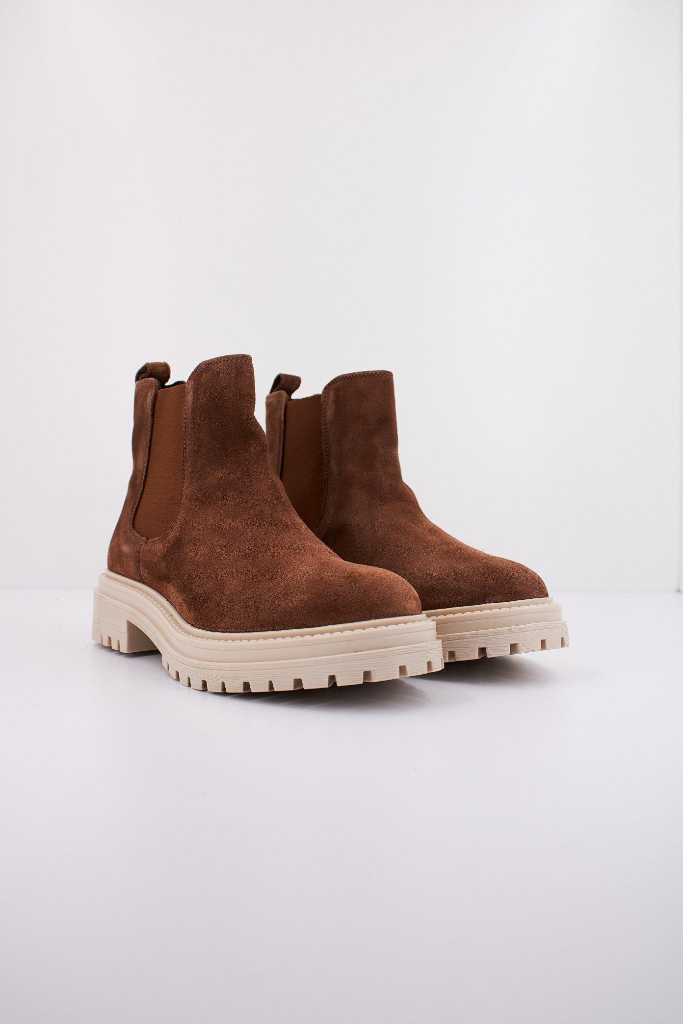 GEOX D IRIDEA en color MARRON (2)