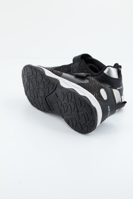 GEOX J CALCO G. en color NEGRO (4)