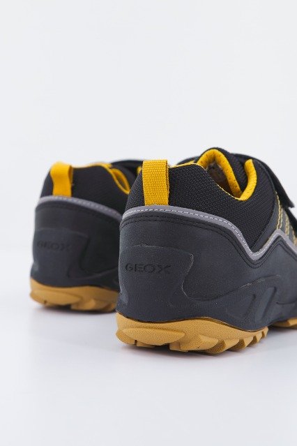 GEOX J NEW SAVAGE BOY en color NEGRO (3)