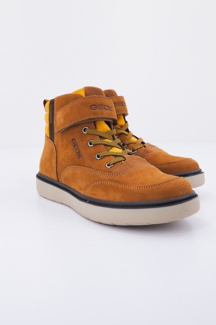 GEOX J RIDDOCK BOY WPF en color MARRON CLARO (1)