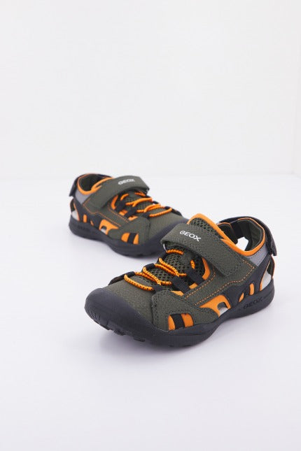 GEOX VANIETT BOY C en color VERDE (1)