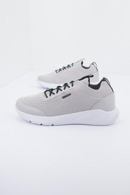 GEOX J SPRINTYE BOY en color GRIS (2)
