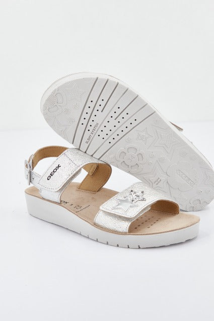 GEOX J SANDAL COSTAREI GI en color PLATA (2)