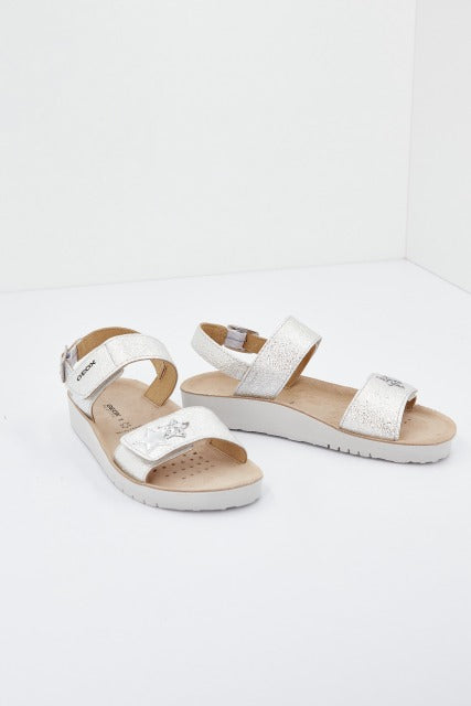 GEOX J SANDAL COSTAREI GI en color PLATA (3)
