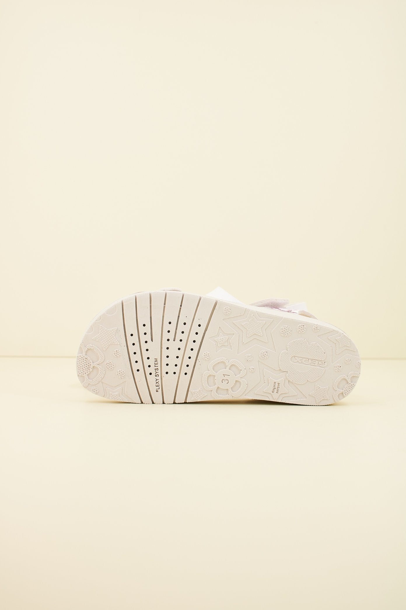 GEOX J SANDAL COSTAREI GI en color BLANCO (4)