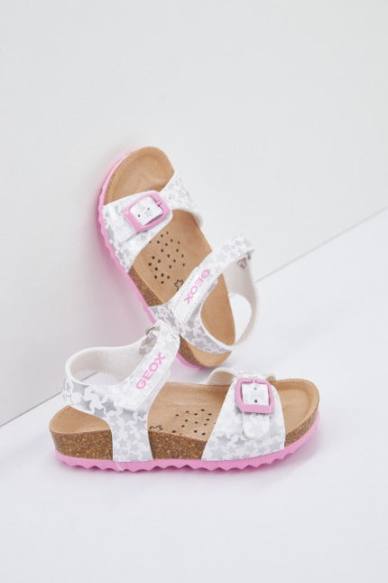 GEOX B SANDAL CHALKI GIRL en color BLANCO (1)