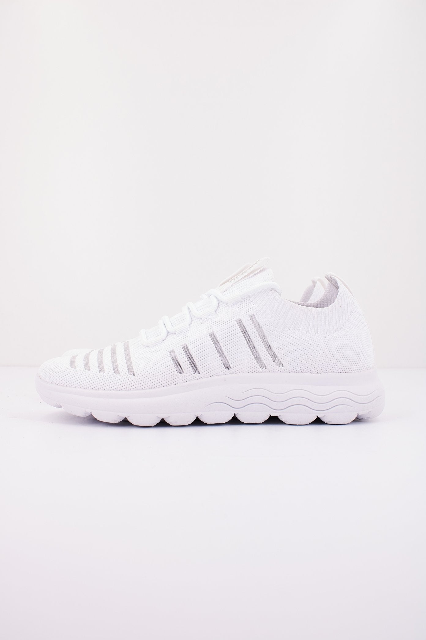 GEOX D SPHERICA C en color BLANCO (1)
