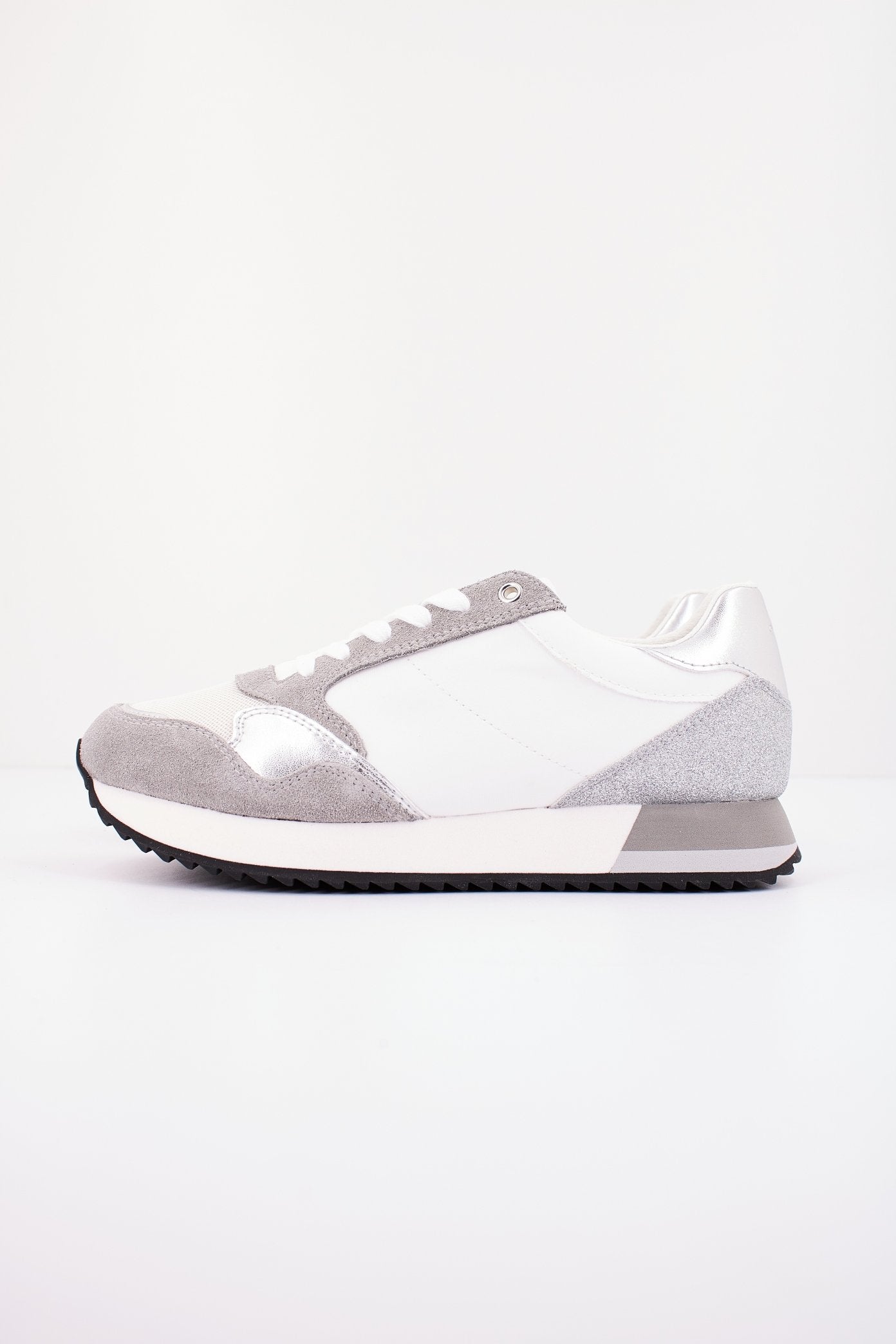 GEOX D DORALEA B en color BLANCO (1)