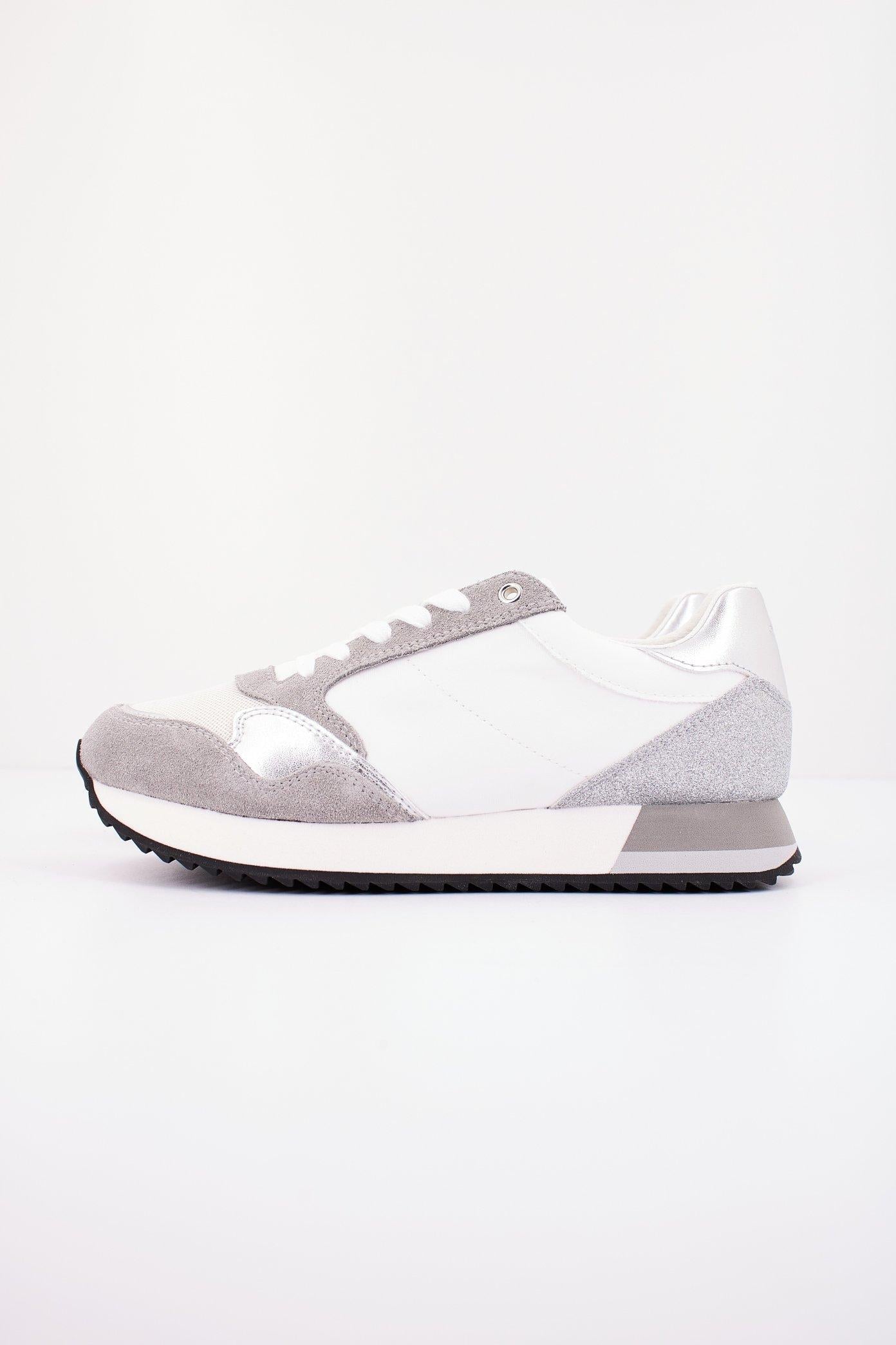 GEOX D DORALEA B en color BLANCO (1)