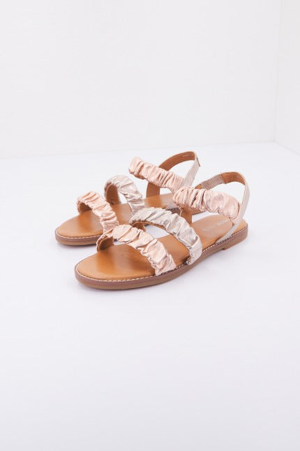 GEOX D NAILEEN A en color ORO (3)
