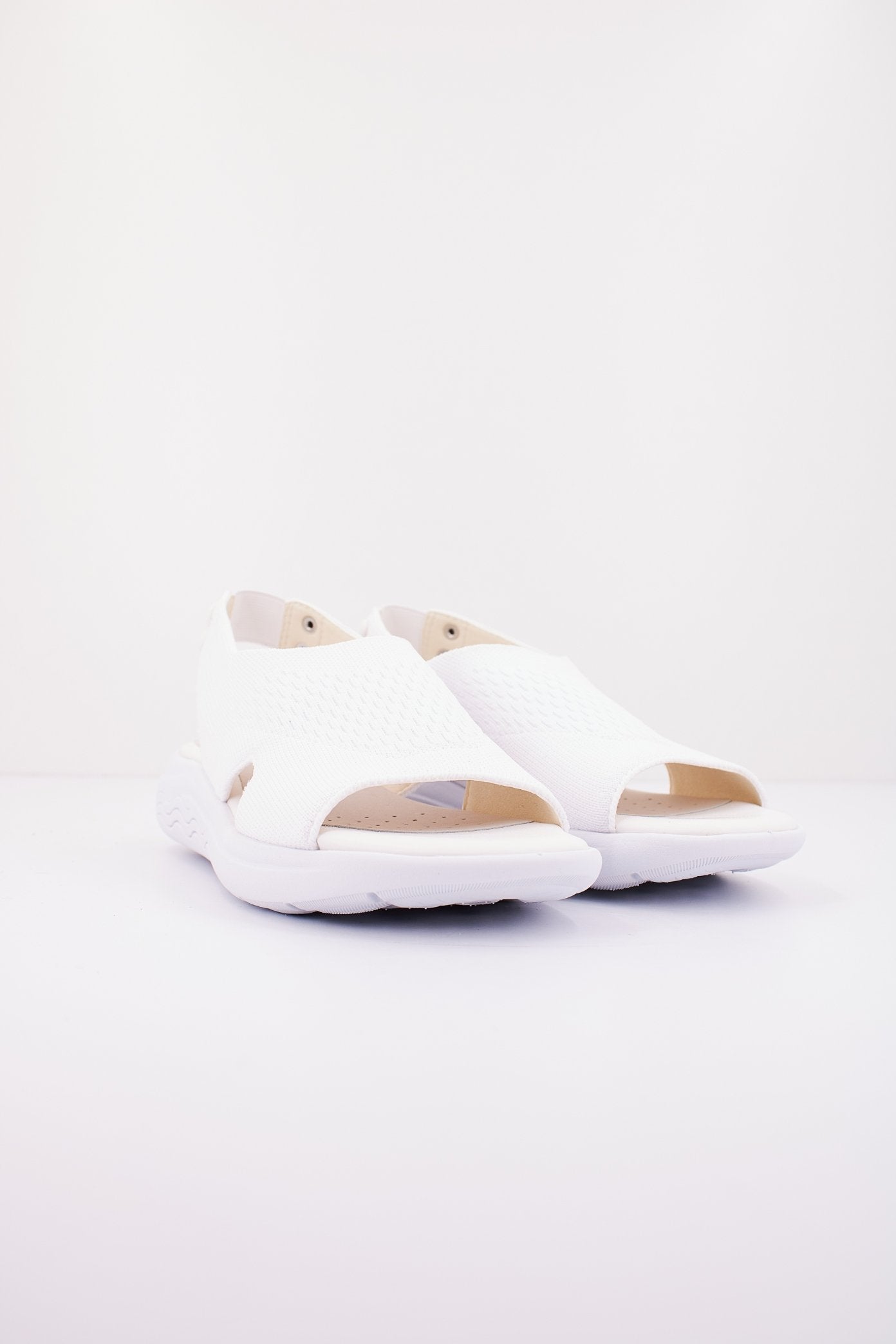 GEOX D SPHERICA EC en color BLANCO (2)