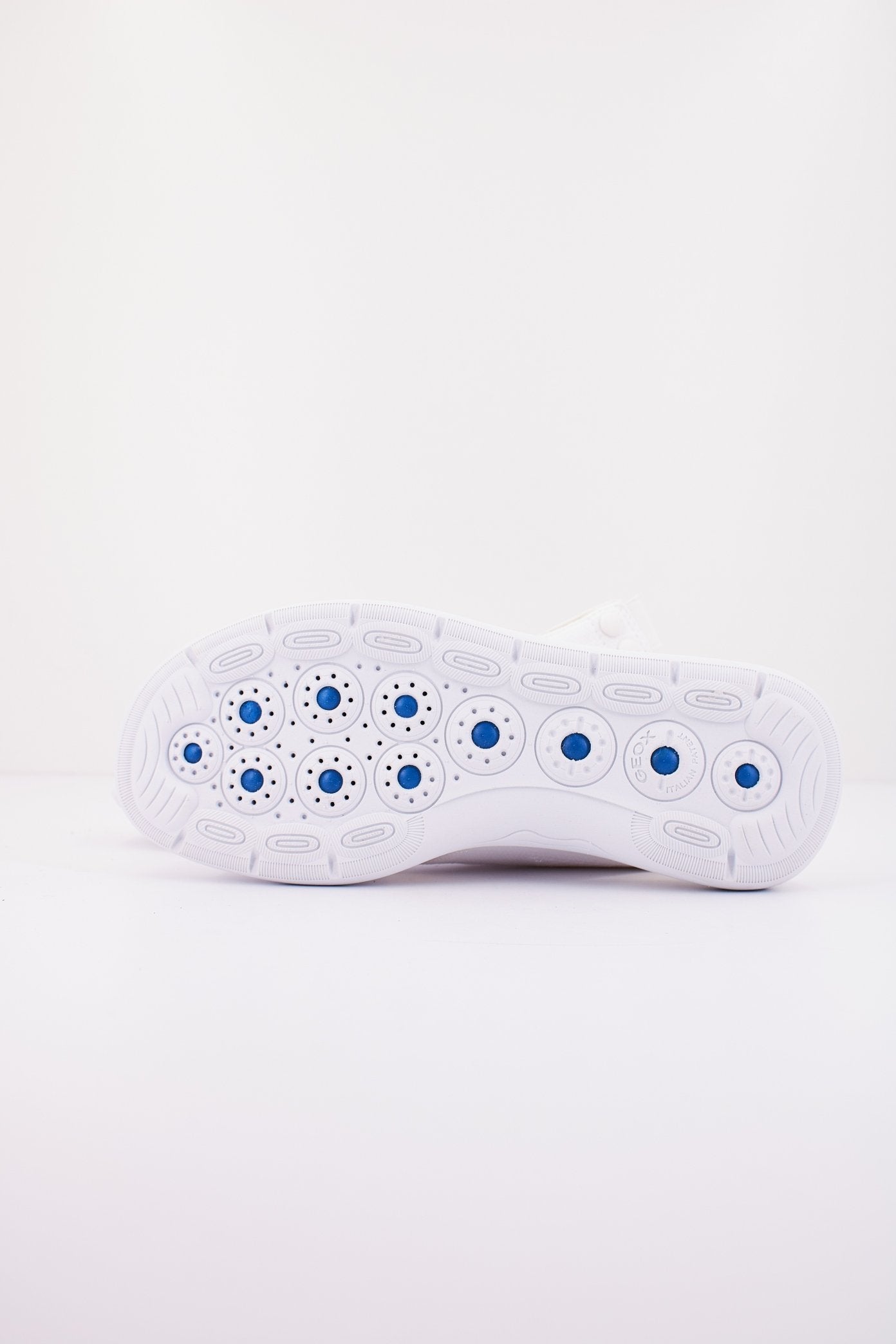 GEOX D SPHERICA EC en color BLANCO (4)