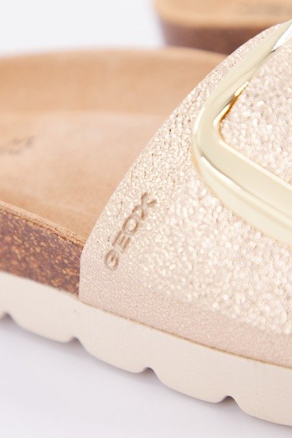GEOX D BRIONIA HIGH G en color ORO (4)
