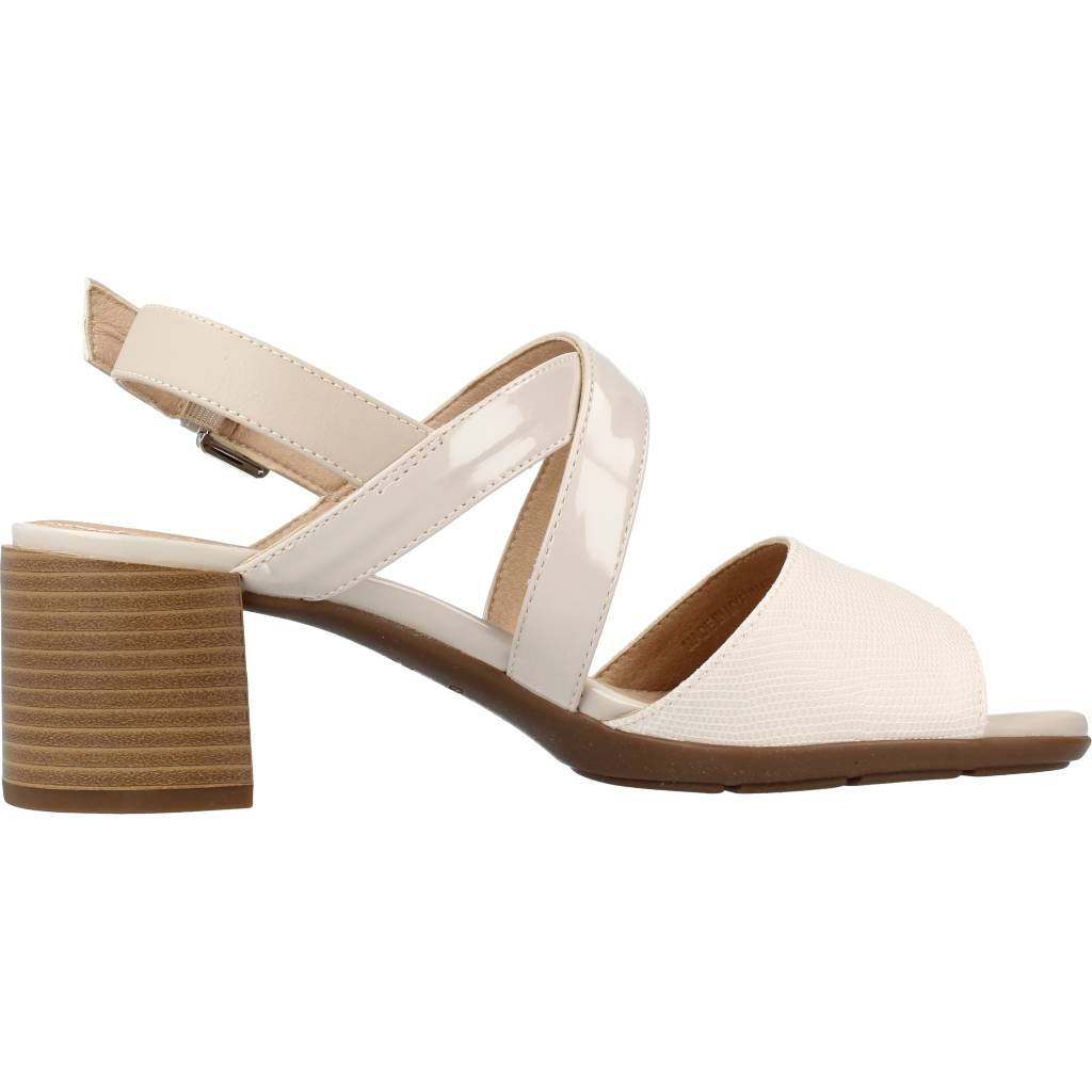 GEOX D MARYKARMEN MID SAN en color BEIS (4)
