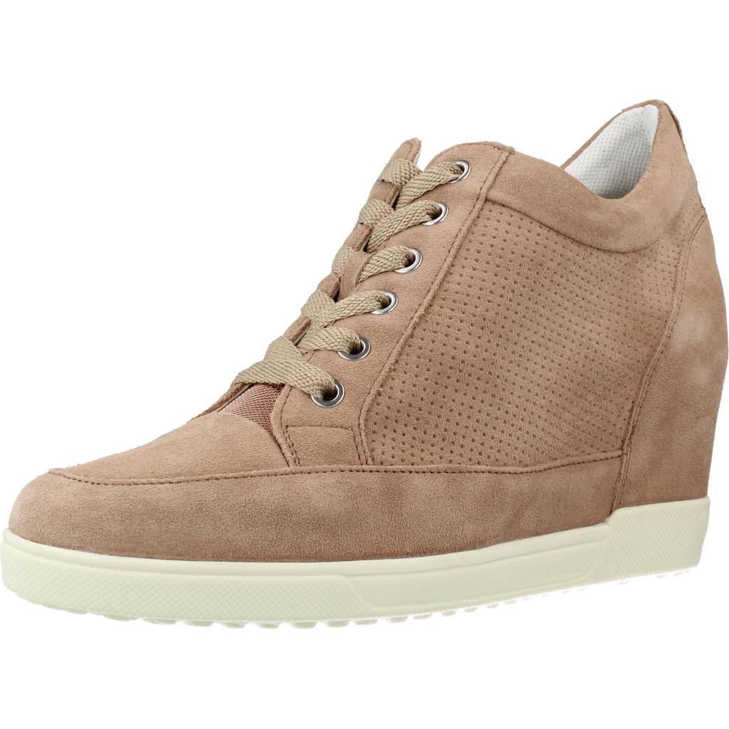 GEOX D CARUM C en color NUDE (1)