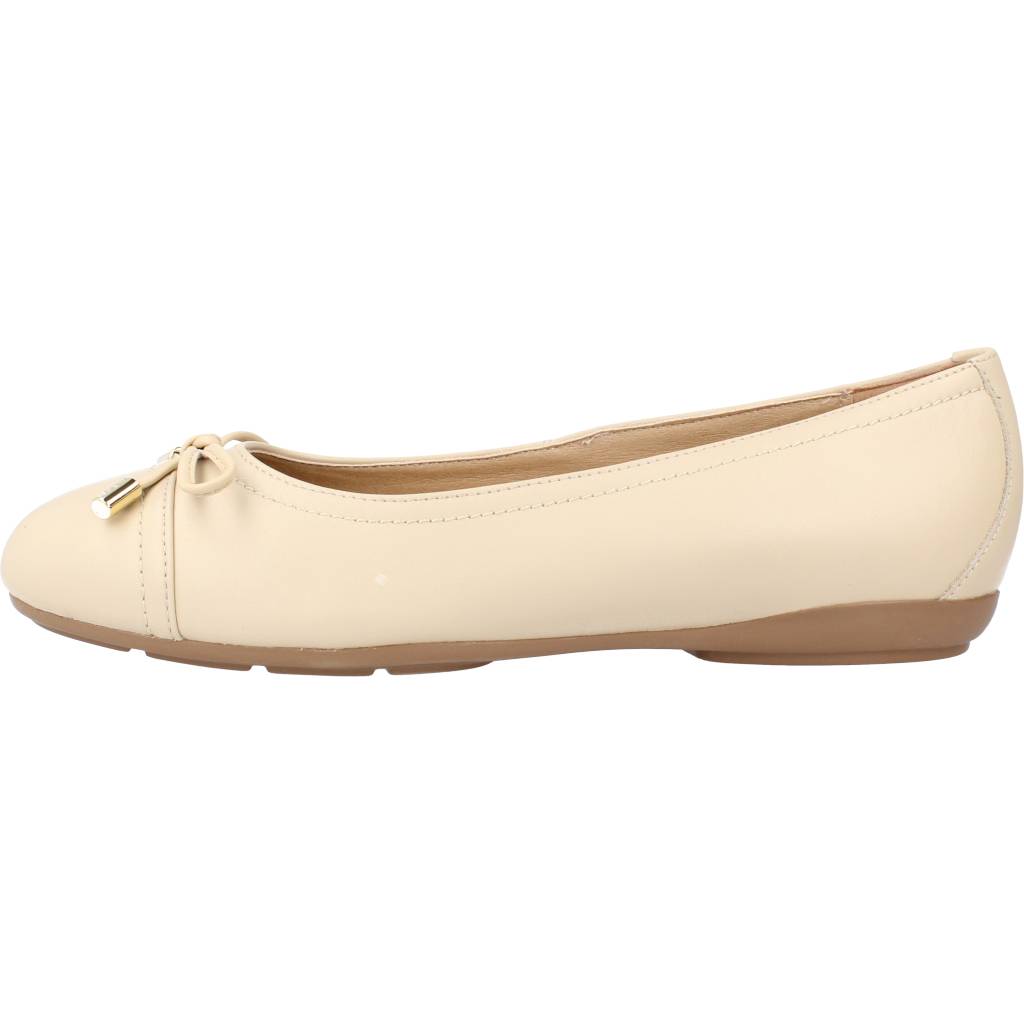GEOX D ANNYTAH E en color MARRON CLARO (2)