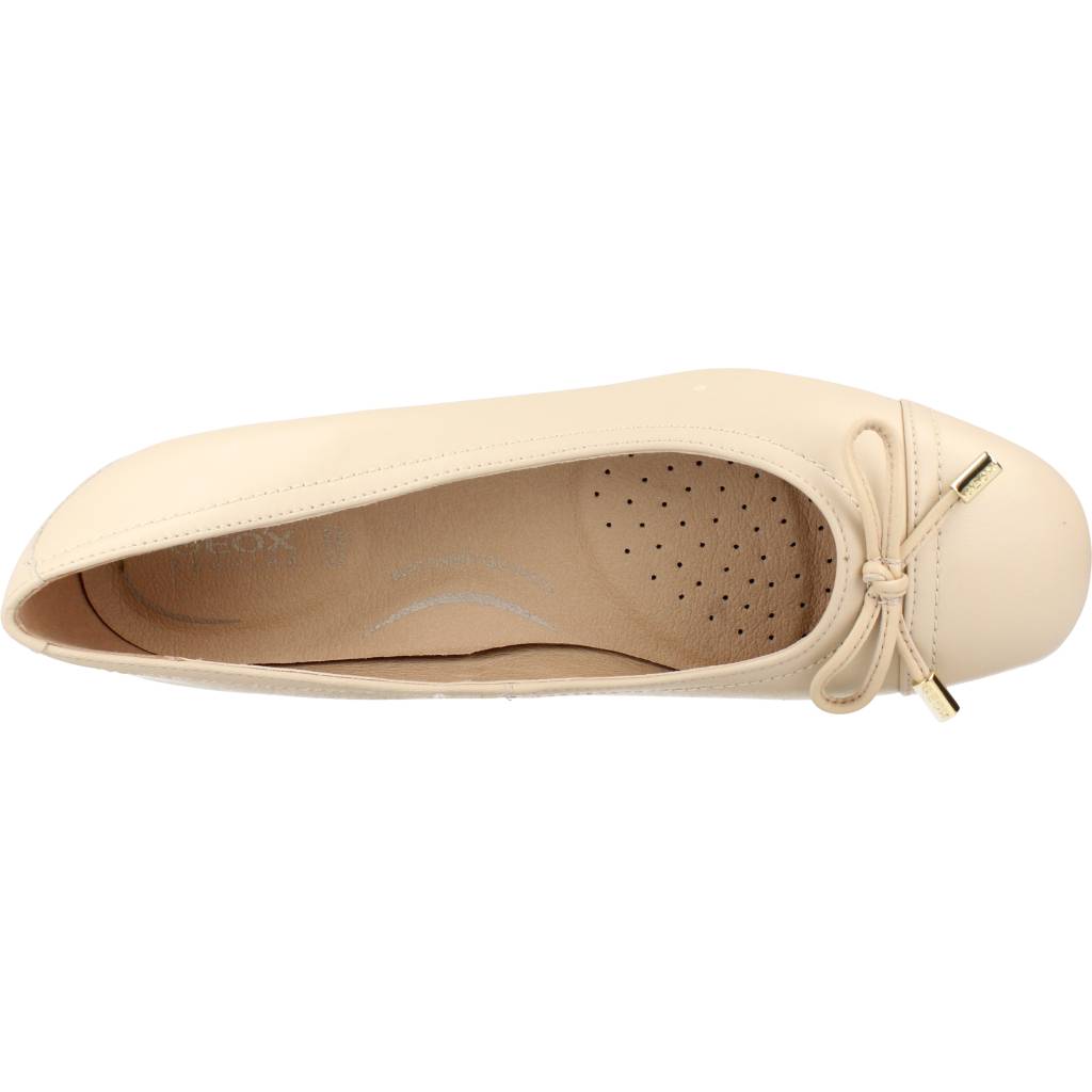 GEOX D ANNYTAH E en color MARRON CLARO (7)