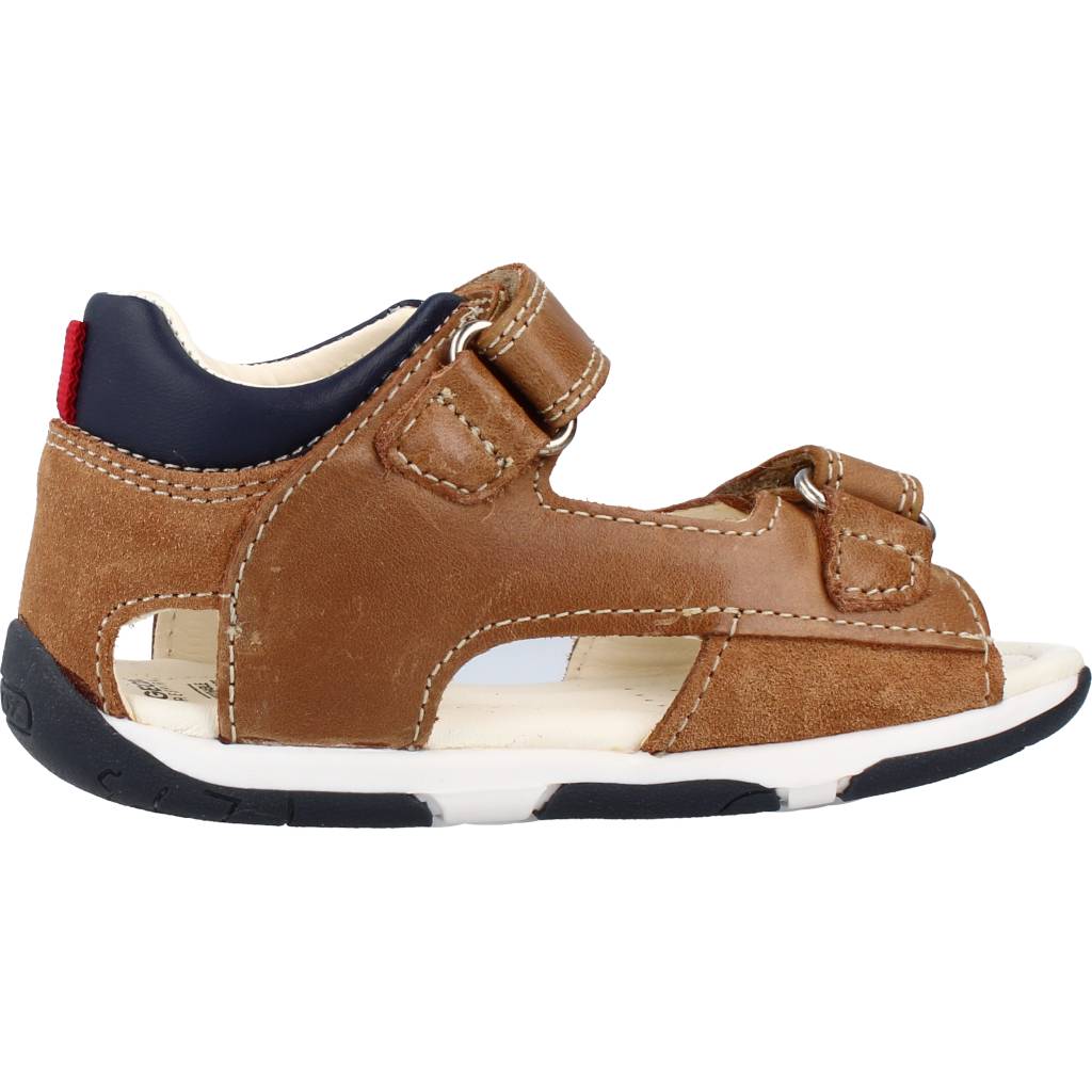 GEOX B SANDAL TAPUZ BOY A en color MARRON CLARO (4)